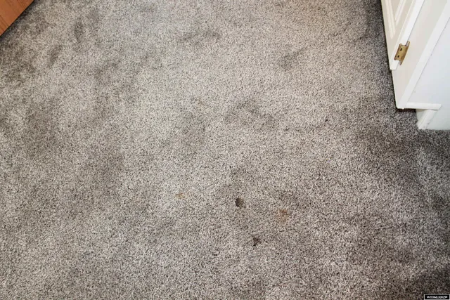 $380,000 | 387 South Missouri Road, Shoshoni, WY 82649