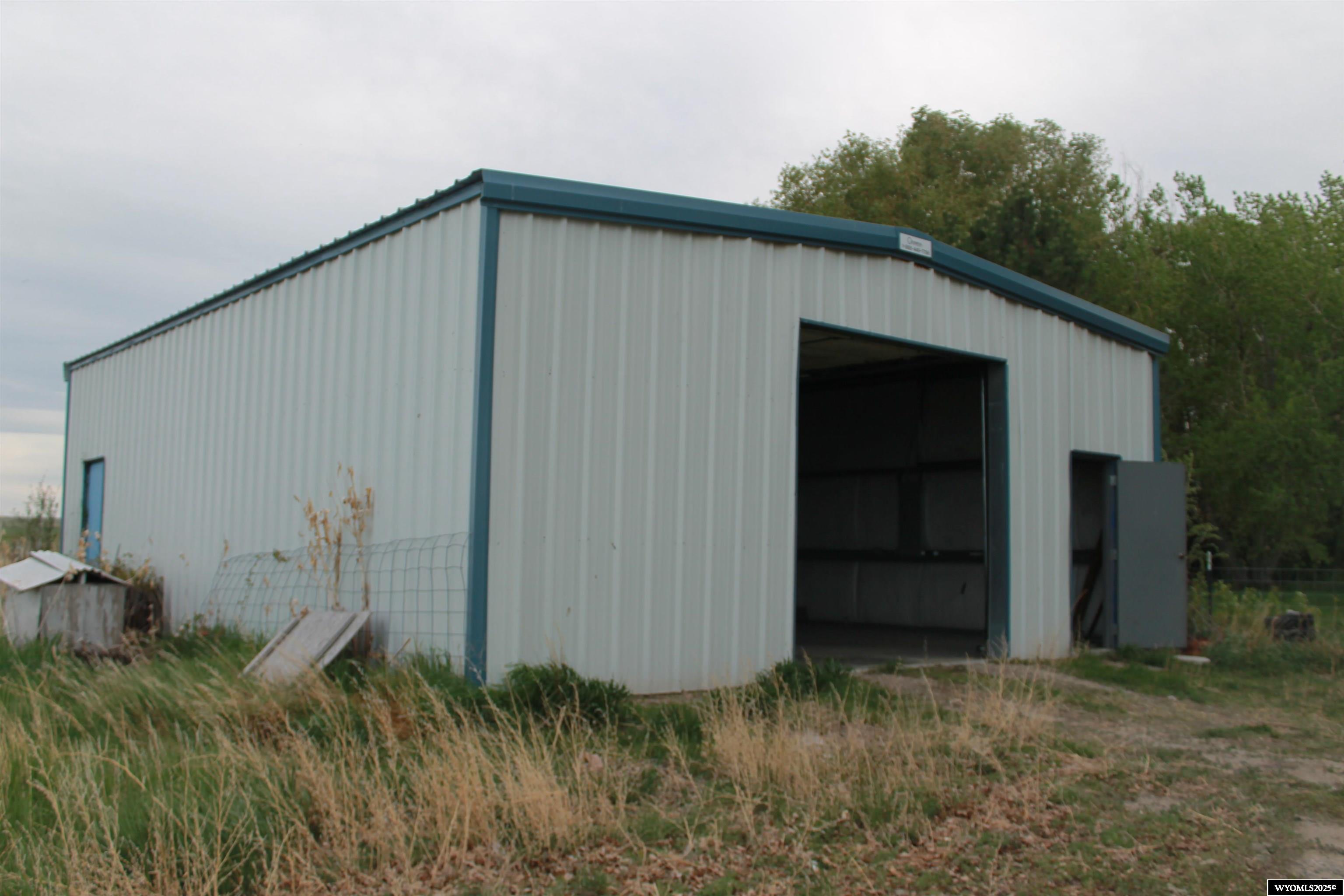 387 South Missouri Road Shoshoni, WY 82649 - Photo 40 of 44