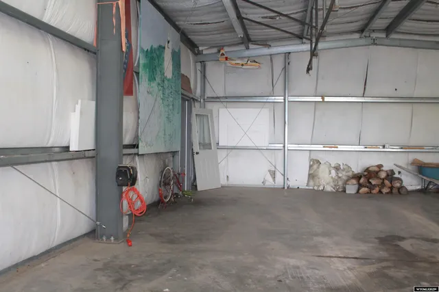 $380,000 | 387 South Missouri Road, Shoshoni, WY 82649