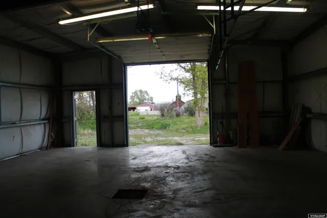 $380,000 | 387 South Missouri Road, Shoshoni, WY 82649