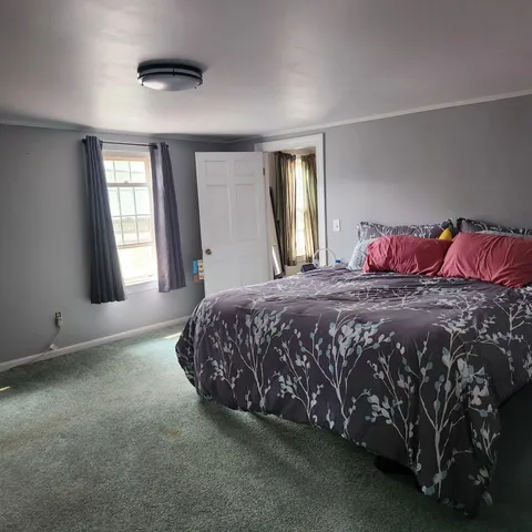 $350,000 | 2317-2327 Broadway, Bangor, ME 04401