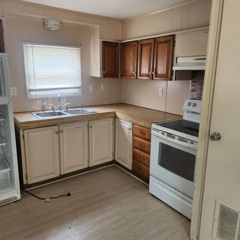 $350,000 | 2317-2327 Broadway, Bangor, ME 04401