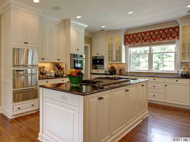 5401 Hardison Road Charlotte, NC 28226 - Photo 8 of 16 Gallery Image 8