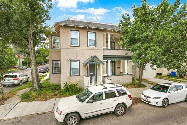 $2,600 | 5706 Willow Street, New Orleans, LA 70115