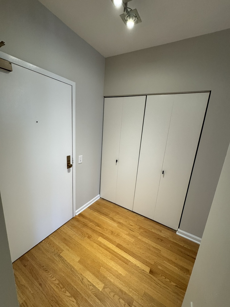 680 South Federal Street, Unit 903 Chicago, IL 60605 - Photo 12 of 27 a view of empty room