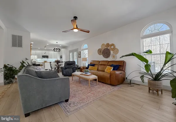 $4,200 | 23185 Pembrook Drive, Hollywood, MD 20636