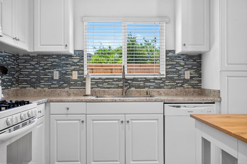 259 Dun Blazer Way Fallbrook, CA 92028 - Photo 14 of 40 Gallery Image 14