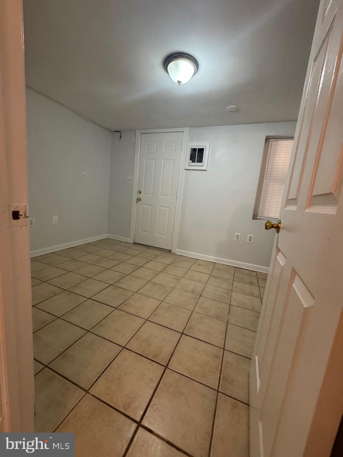 45 Rhode Island Avenue Northwest Washington, DC 20001 - Photo 10 of 17 a view of a room