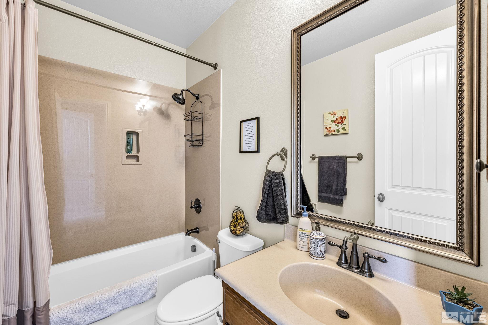 13355 Damonte View Lane Reno, NV 89511 - Photo 17 of 40 Photo 17