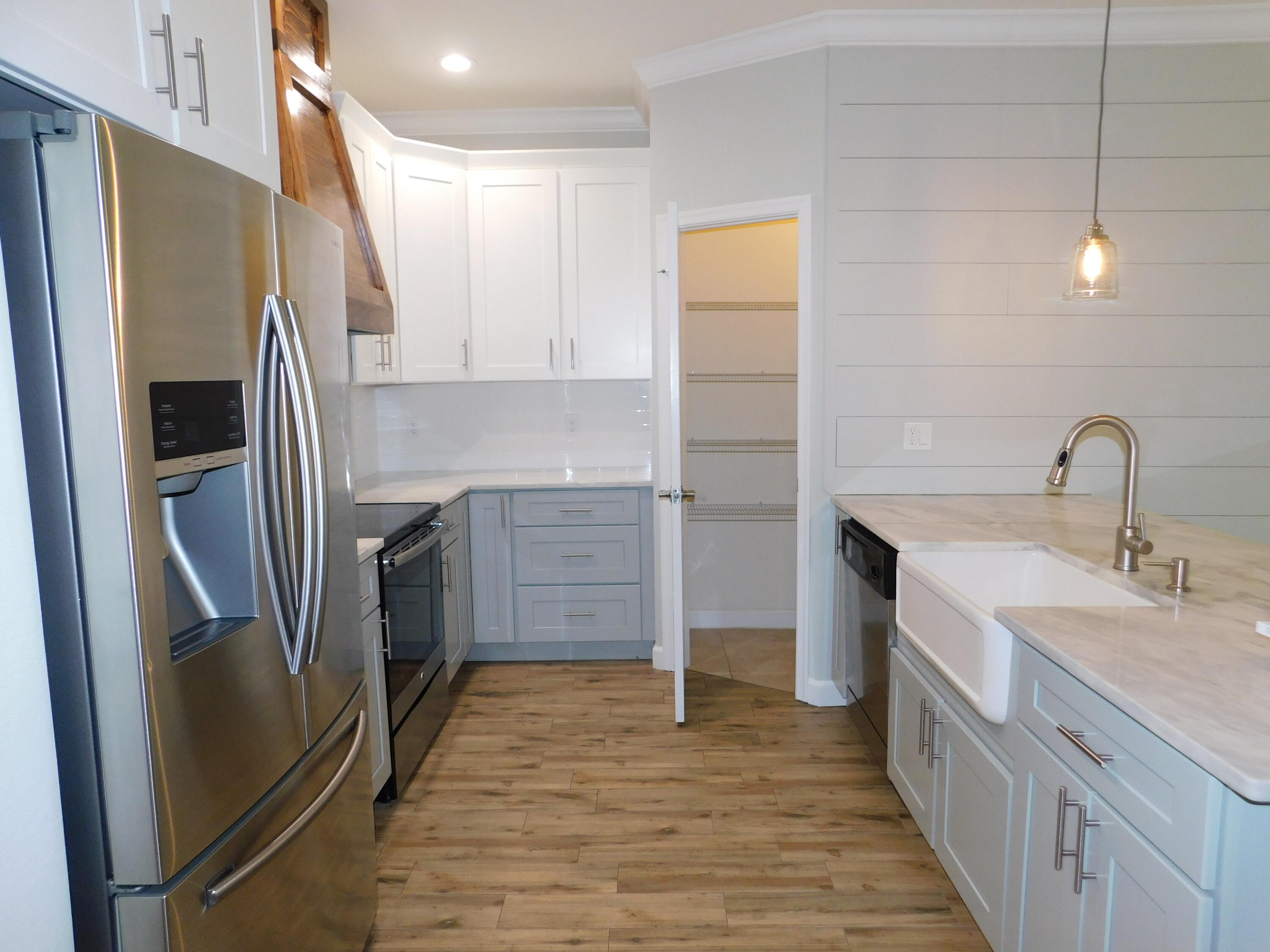 3091 Southwest Otter Lane Stuart, FL 34997 - Photo 6 of 28 Kitchen