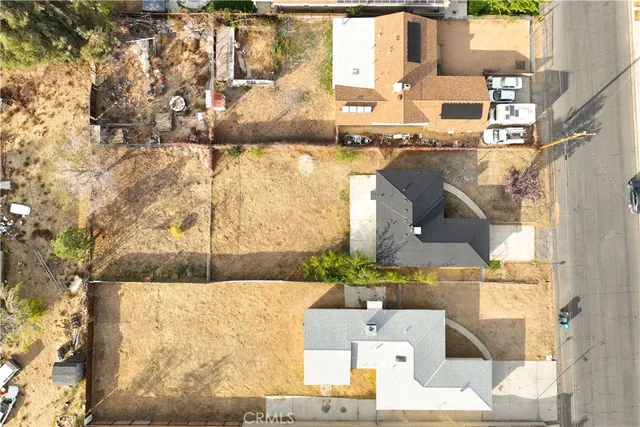 a view of yard with ocean view