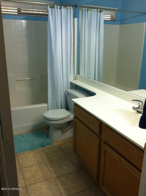 409 Alva Street Buckeye, AZ 85326 - Photo 5 of 13 Bathroom