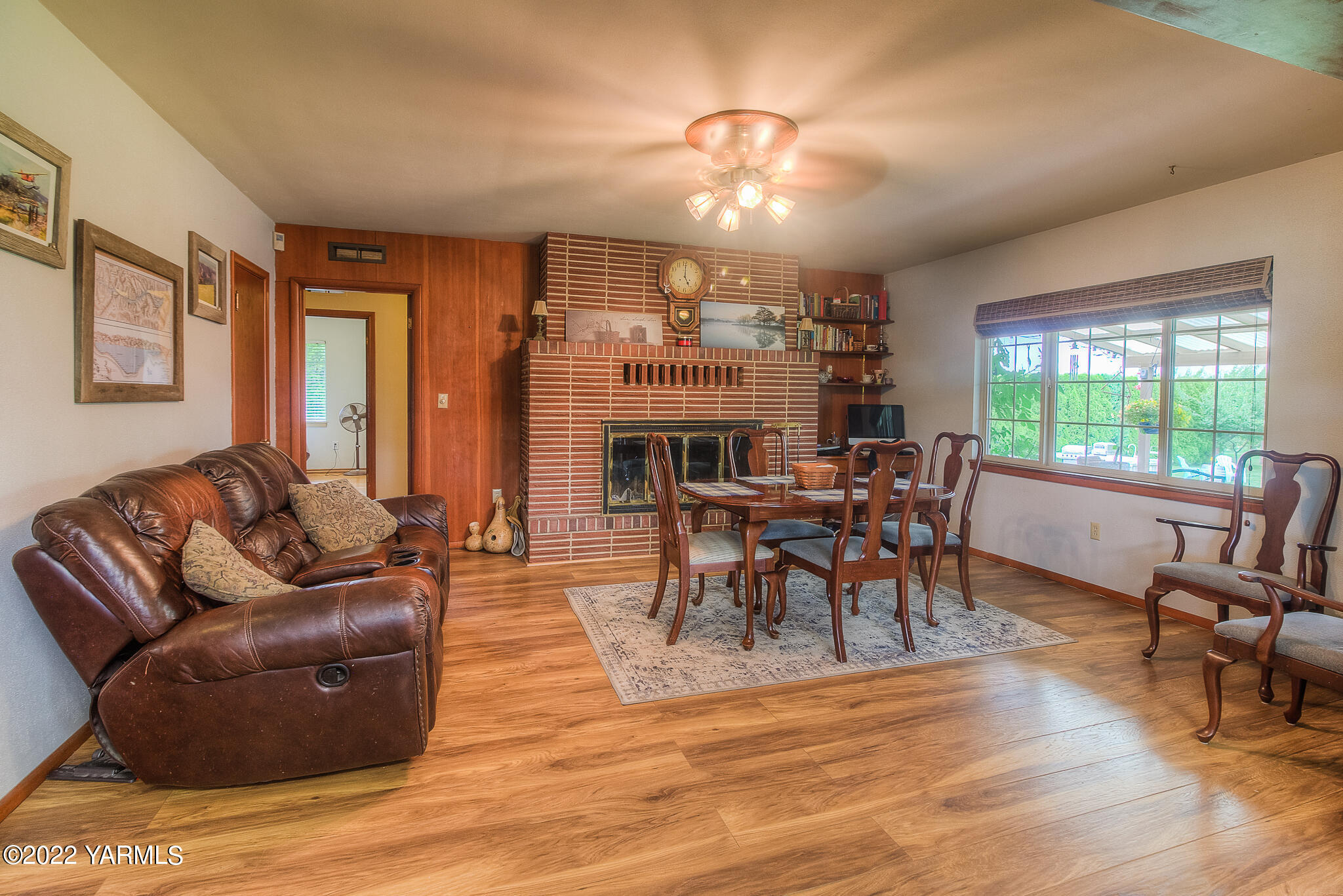 91 Linse Road Tieton, WA 98947 - Photo 15 of 35 Family Room