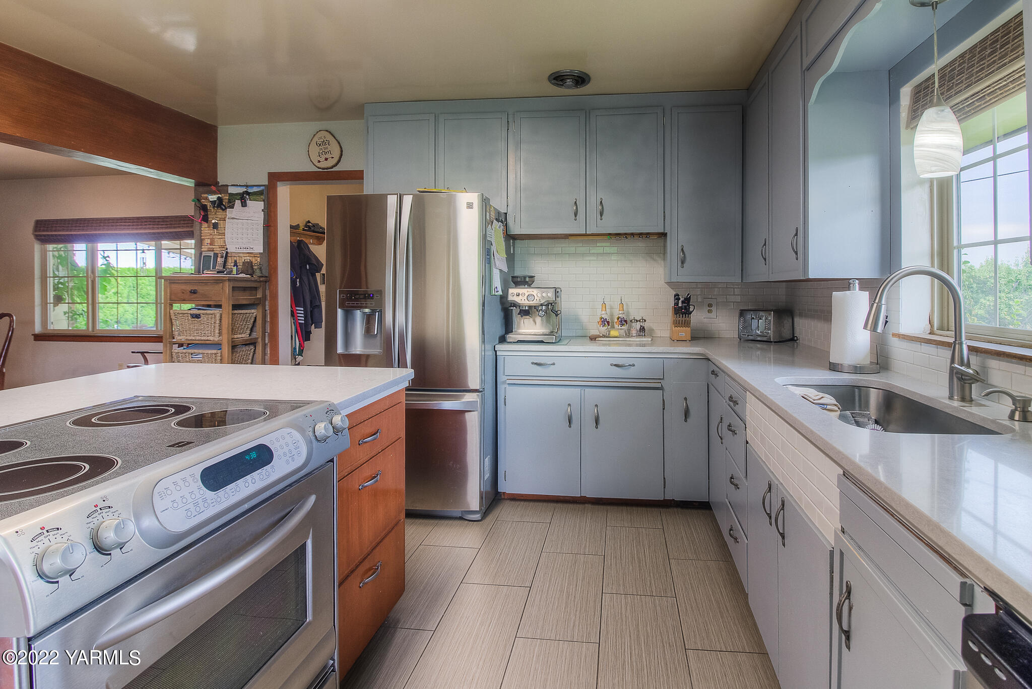 91 Linse Road Tieton, WA 98947 - Photo 18 of 35 Kitchen
