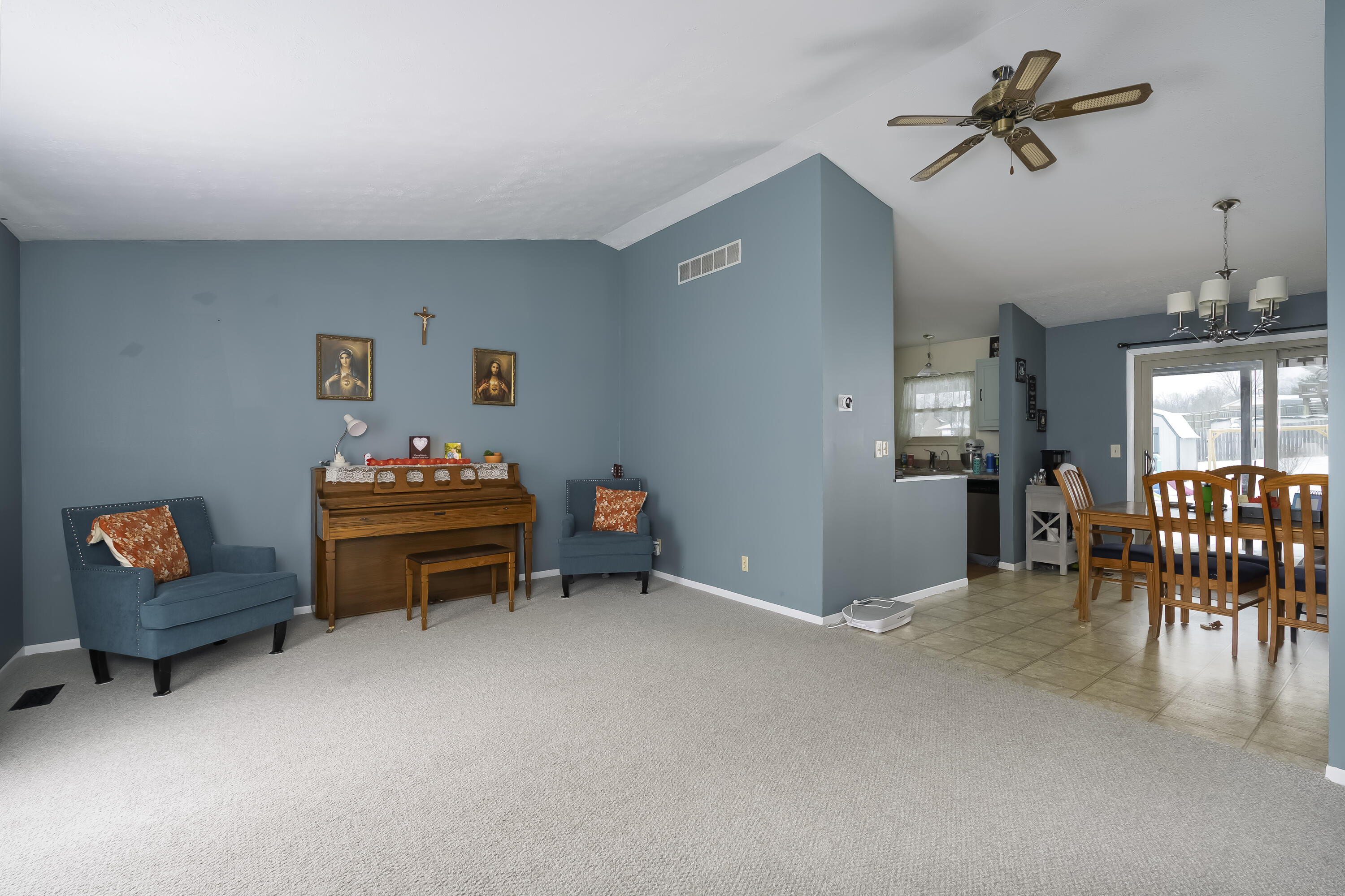 1842 Grandview Road Alexandria, KY 41001 - Photo 6 of 27 Gallery Image 6