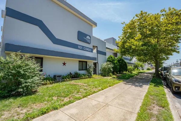 $289,999 | 921 Wesley Avenue, Unit A24, Ocean City, NJ 08226
