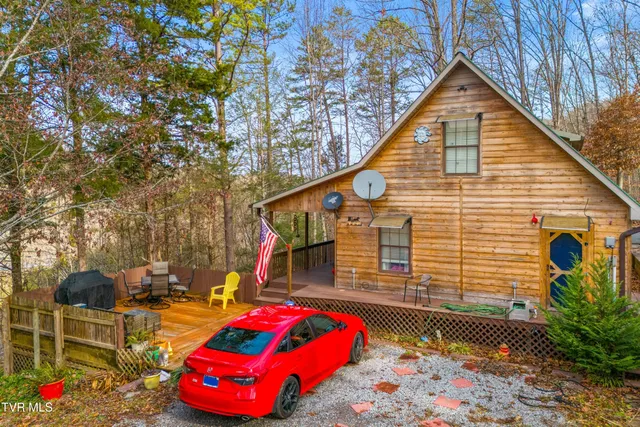 $299,000 | 2793 Highway 31, Sneedville, TN 37869