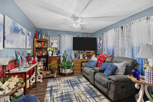 $299,000 | 2793 Highway 31, Sneedville, TN 37869