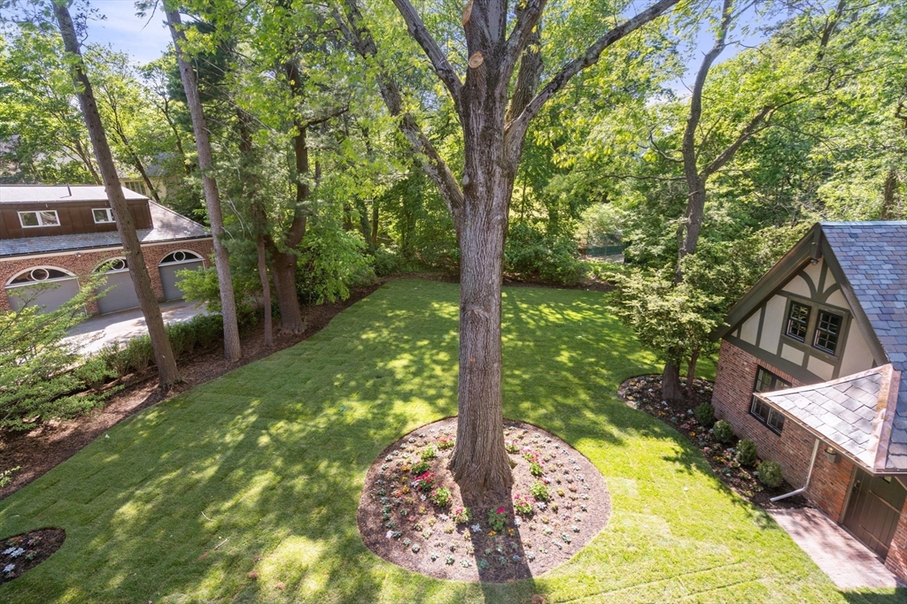 125 Lee Street Brookline, MA 02445 - Photo 29 of 38