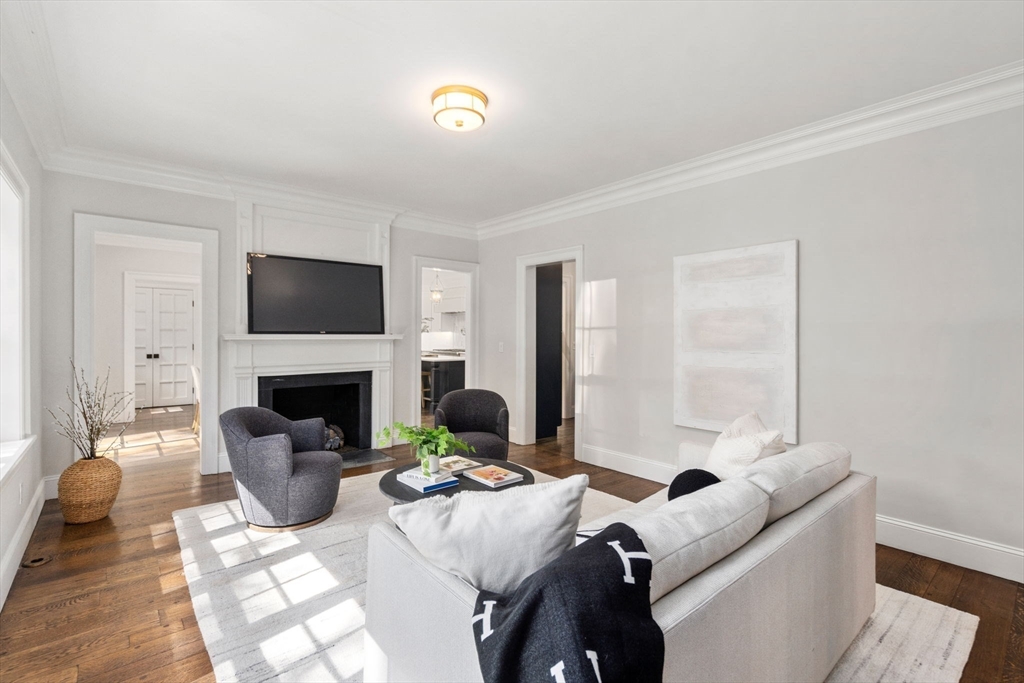 125 Lee Street Brookline, MA 02445 - Photo 10 of 38