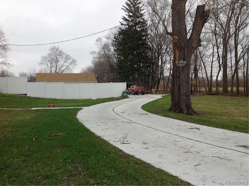 6625 Pardee Road Taylor, MI 48180 - Photo 2 of 16 new drive in 2015
