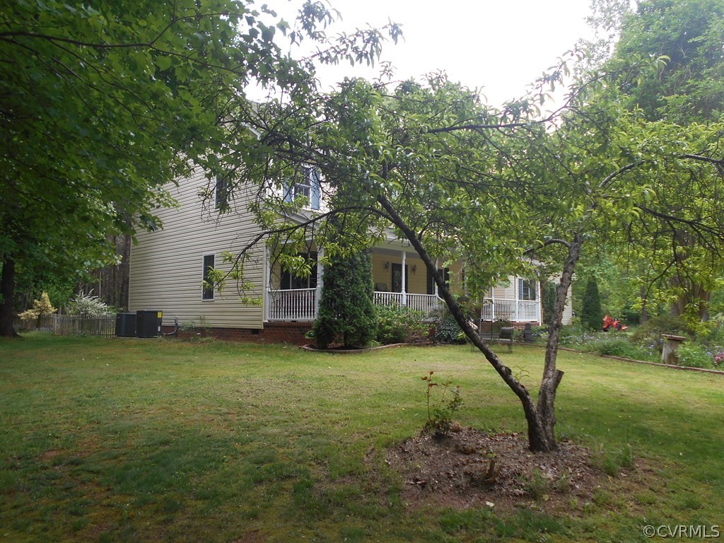 1925 Hill Cross Road Charlotte Court House, VA 23923 - Photo 36 of 50 a view of a house with backyard