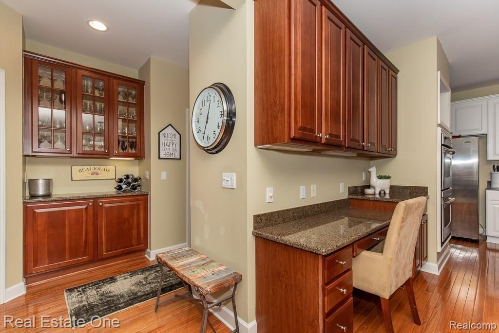 2112 Aberdeen Court Rochester, MI 48306 - Photo 15 of 32
