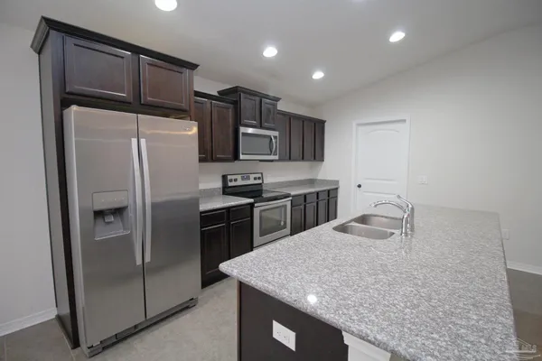 $1,995 | 5621 Peach Drive, Pace, FL 32571