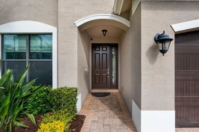 $898,000 | 8101 Ironstone Drive, Delray Beach, FL 33446