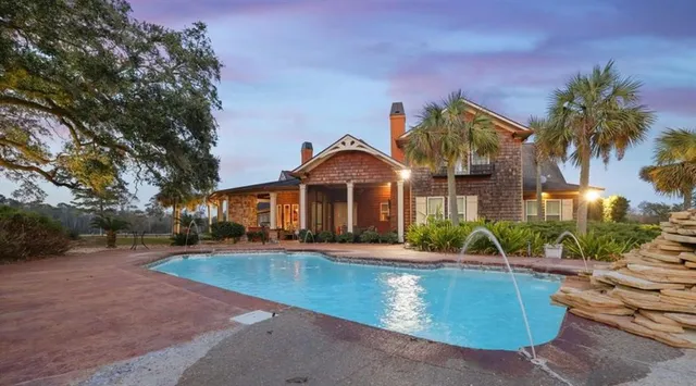 $1,325,000 | 57012 Old U S 51, Amite, LA 70422