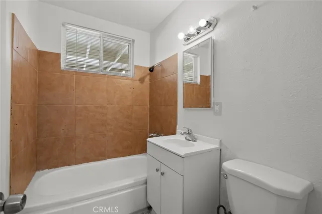 $2,550 | 329 East Ave R7, Palmdale, CA 93550