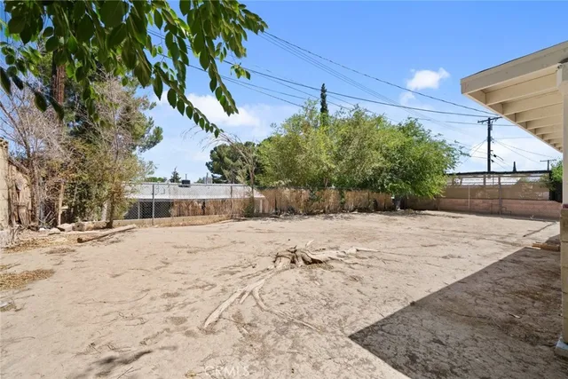 $2,550 | 329 East Ave R7, Palmdale, CA 93550