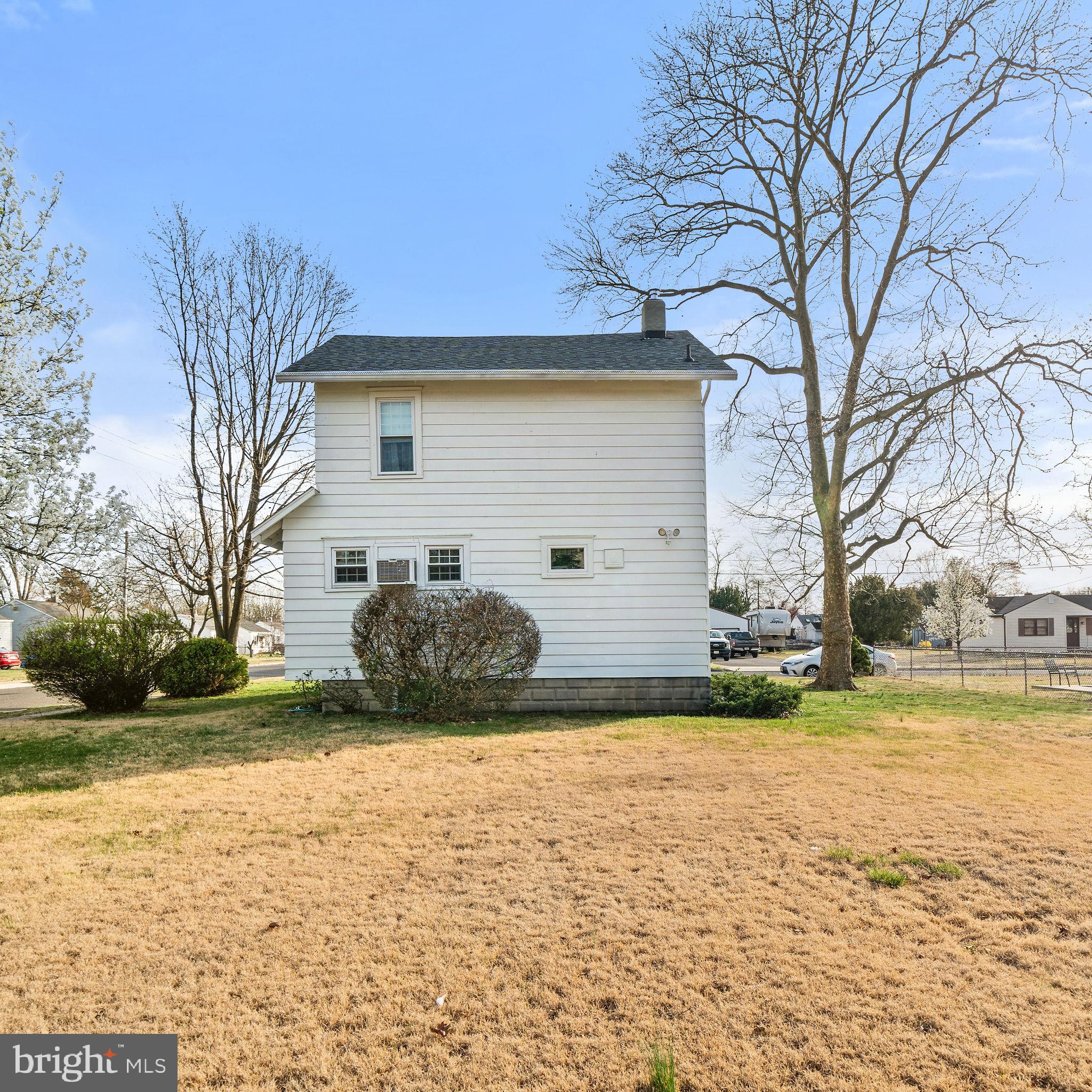 27 Cooper Avenue Clementon, NJ 08021 - Photo 4 of 22 Gallery Image 4