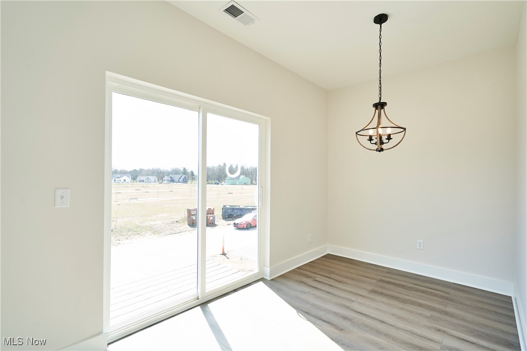 596 Mull Avenue, Unit 8 Akron, OH 44313 - Photo 6 of 35