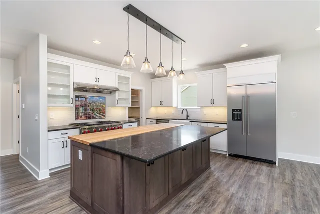 $584,900 | 69 Chase Meadow Trail, Mendon, NY 14472