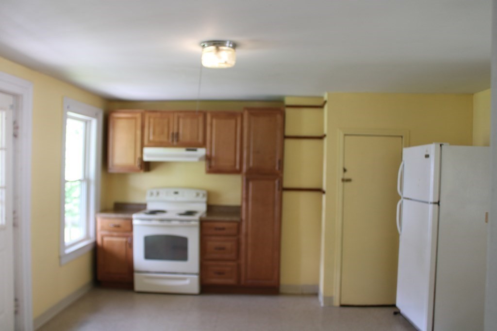 8 Water Street Greenfield, MA 01301 - Photo 6 of 20