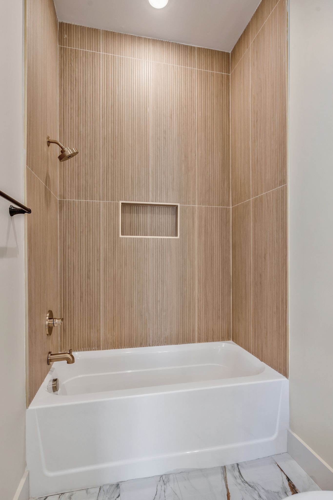 915 B Marilyn Road Nashville, TN 37209 - Photo 11 of 44 a bathroom with a bathtub and a shower