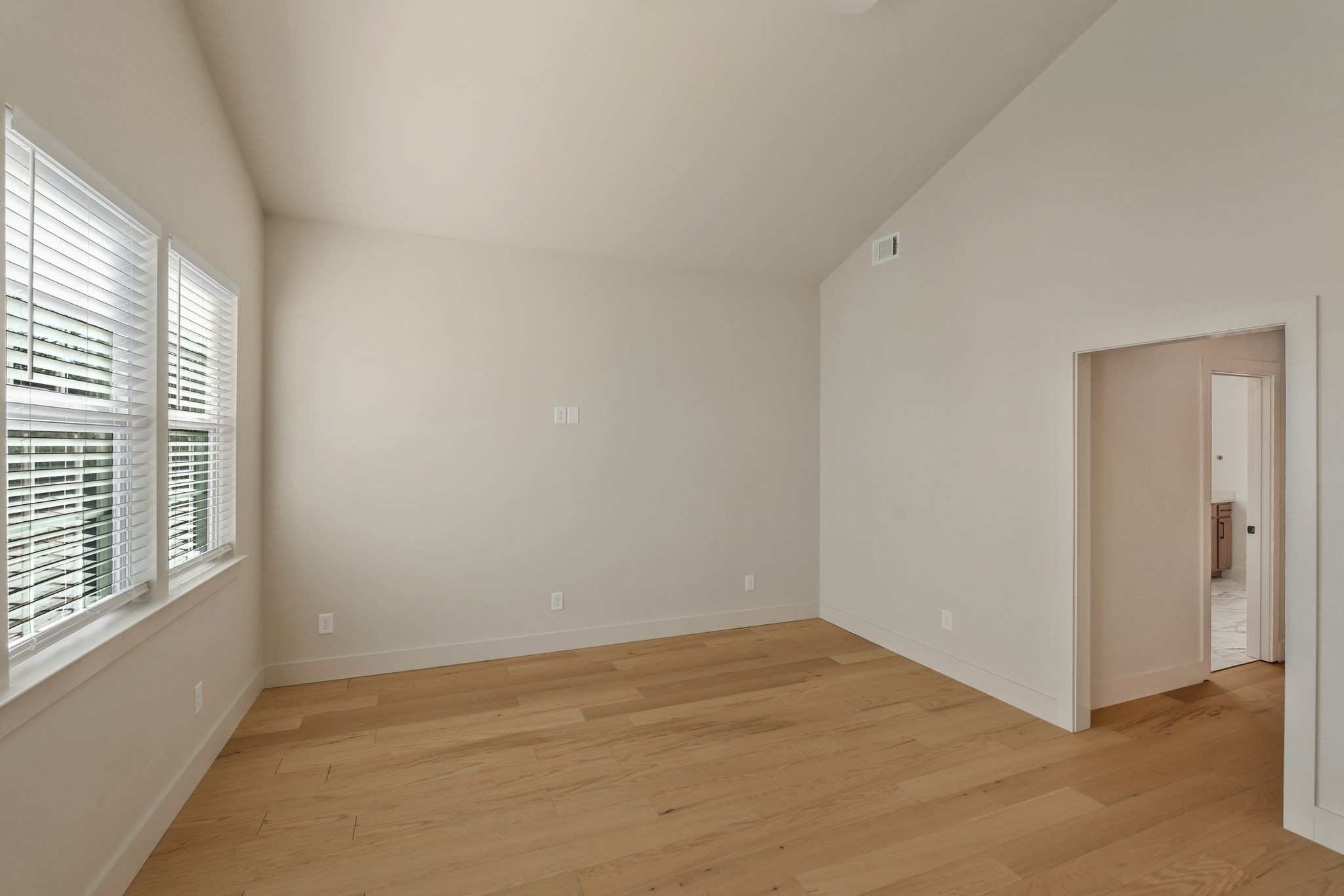 915 B Marilyn Road Nashville, TN 37209 - Photo 31 of 44 a view of an empty room with a window