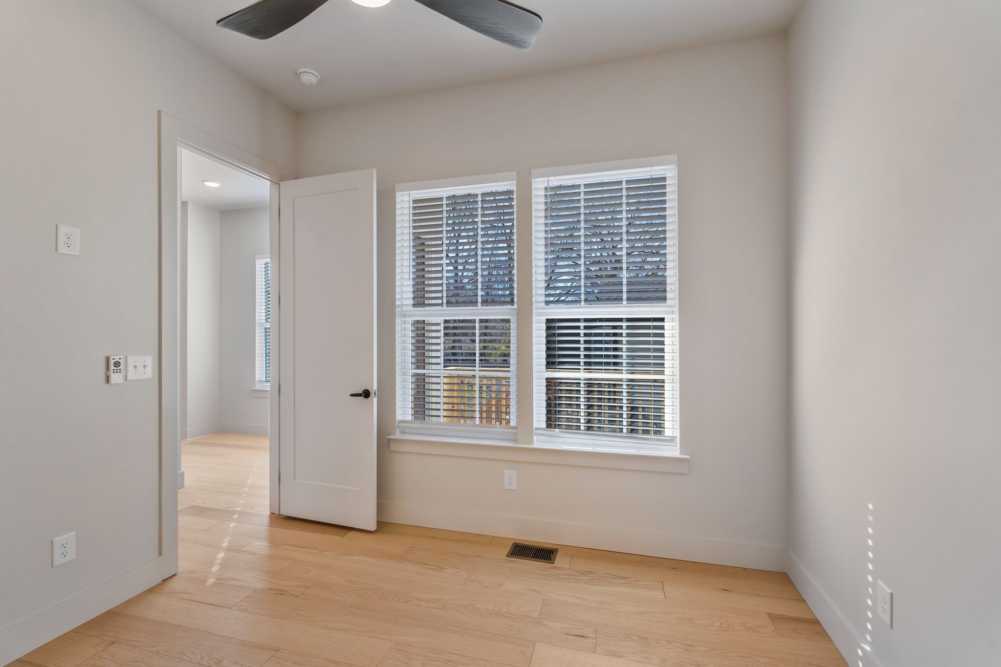 915 B Marilyn Road Nashville, TN 37209 - Photo 9 of 44 a view of an empty room with a window