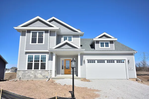 $724,900 | N53-w19710 Kingair Drive, Menomonee Falls, WI 53051