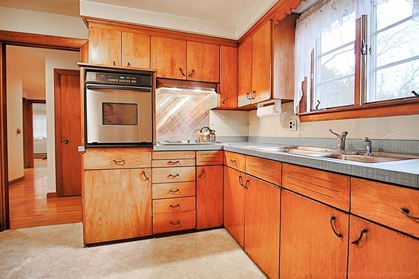 122 Greenwood Road Andover, MA 01810 - Photo 8 of 30 Gallery Image 8