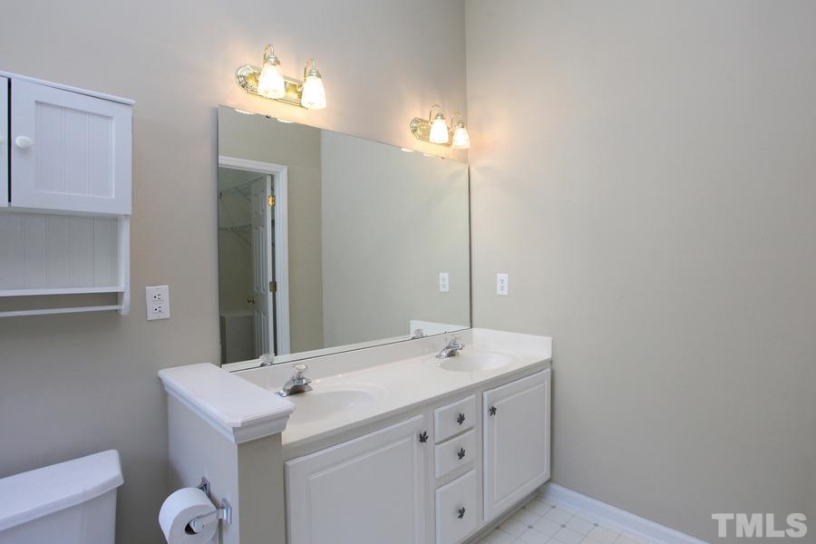 10015 Smith Basin Lane Raleigh, NC 27614 - Photo 16 of 25 Gallery Image 16
