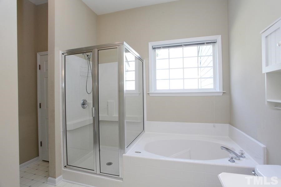 10015 Smith Basin Lane Raleigh, NC 27614 - Photo 17 of 25 Gallery Image 17