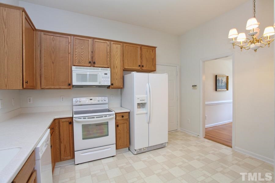 10015 Smith Basin Lane Raleigh, NC 27614 - Photo 5 of 25 Gallery Image 5
