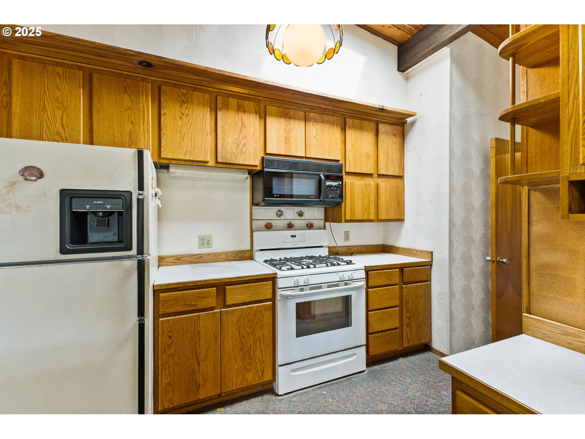 27990 Riggs Hill Road Foster, OR 97345 - Photo 5 of 34 Gallery Image 5