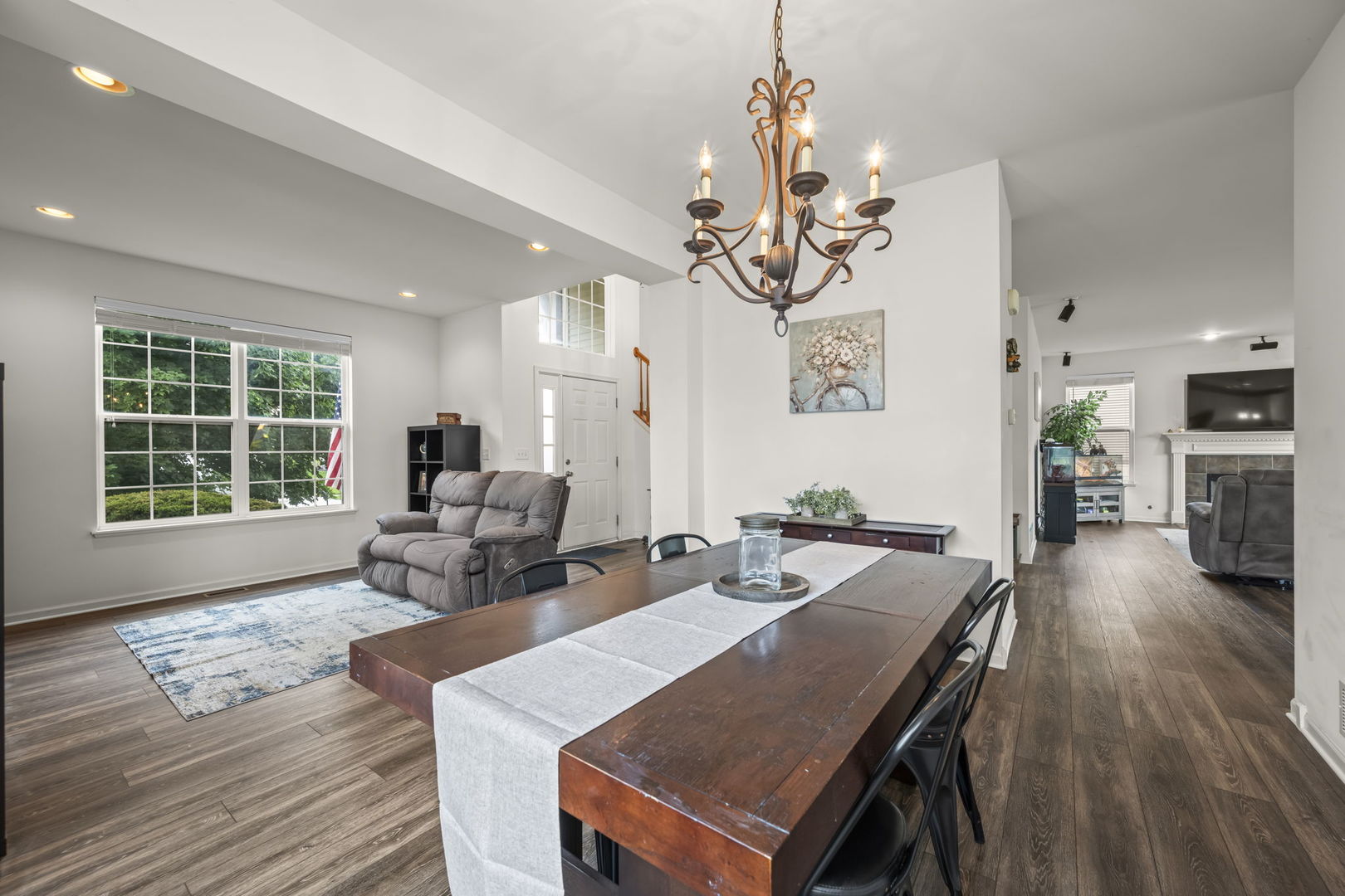 910 Marble Court Volo, IL 60073 - Photo 8 of 37