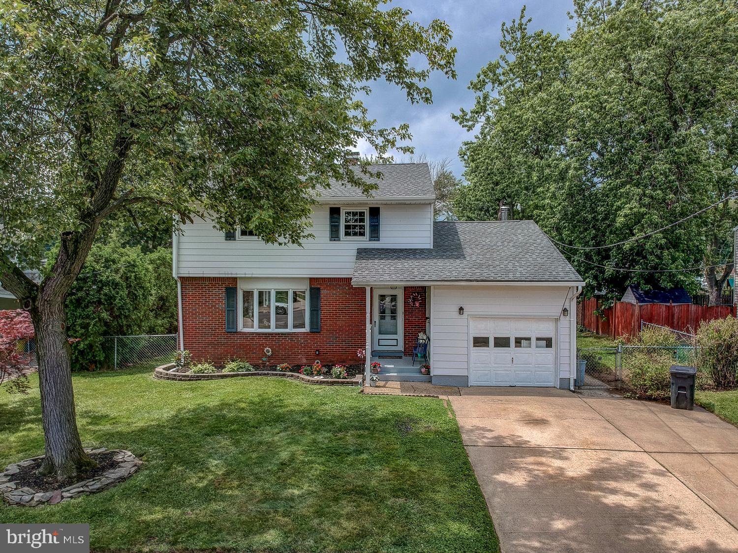 9 Evergreen Lane Hamilton, NJ 08690 - Photo 2 of 44