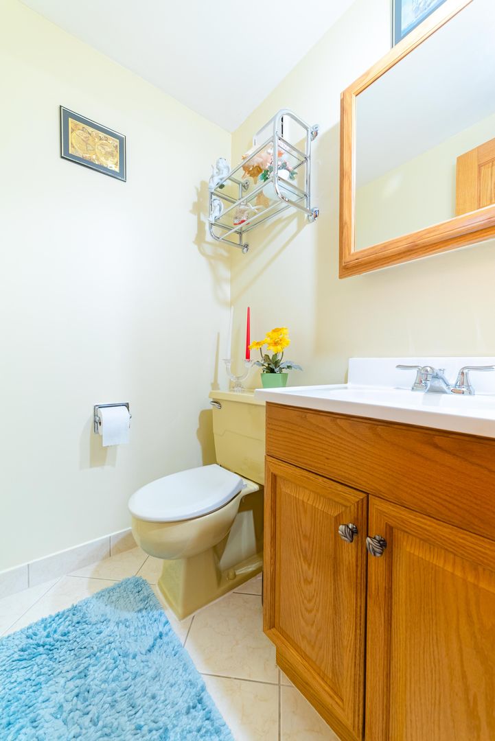 964 North Rohlwing Road, Unit 101A Addison, IL 60101 - Photo 6 of 19