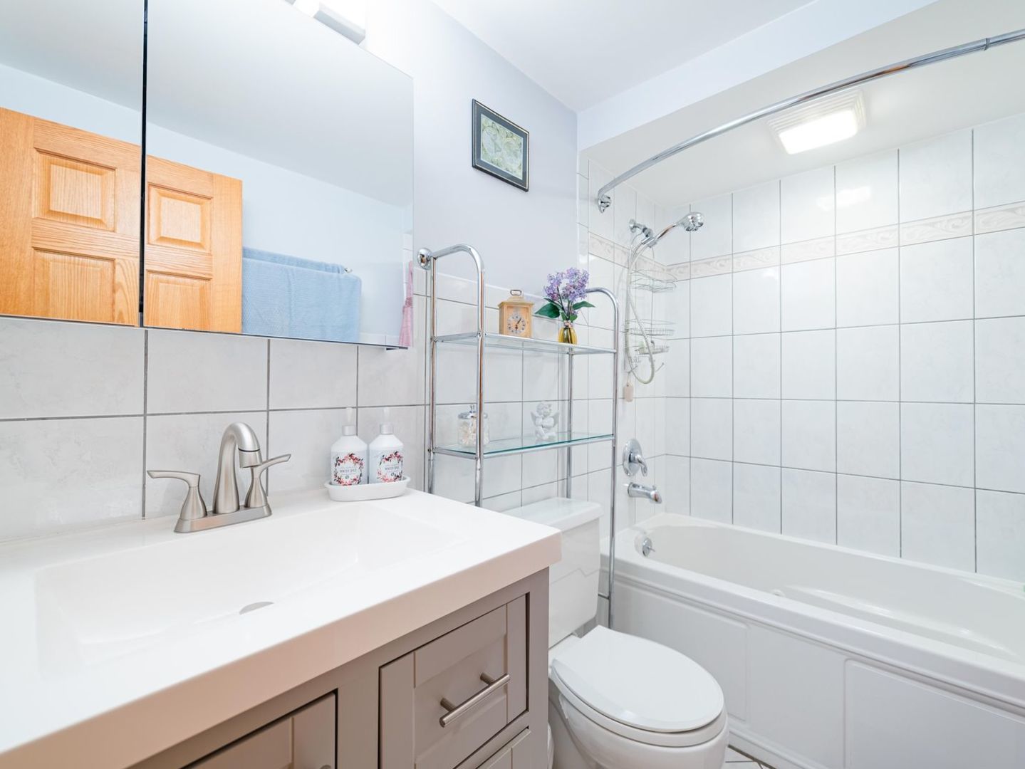 964 North Rohlwing Road, Unit 101A Addison, IL 60101 - Photo 7 of 19