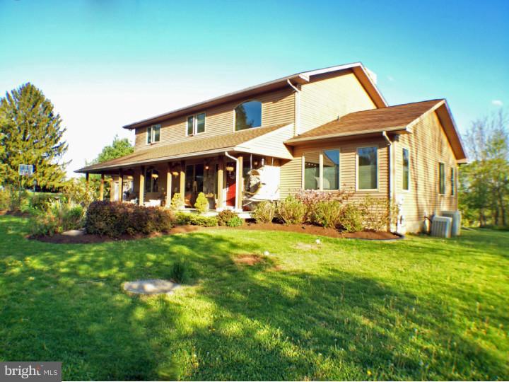 871 Township Line Road Newtown, PA 18940 - Photo 22 of 25 Exterior Side